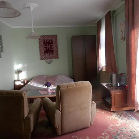 Gasthuis Apartman Napsugar Vendeghaz Eger