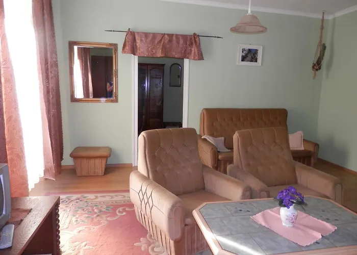 Gasthof Apartman Napsugar Vendeghaz Erlau